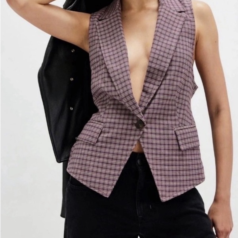 “Free People”Plaid Tailored Sleeveless Vest in Mauve and Black